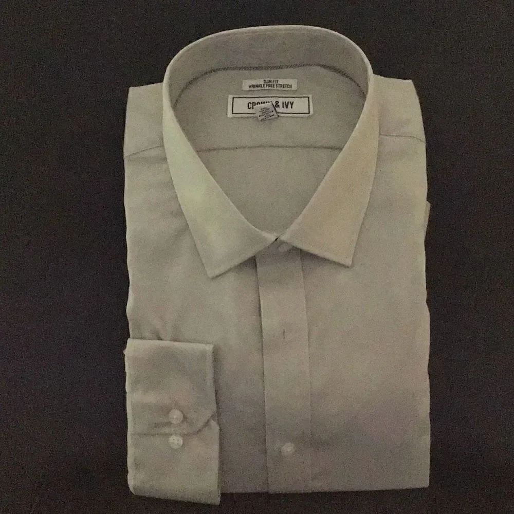 New long sleeve button down shirt by Crown and Ivy size XXL